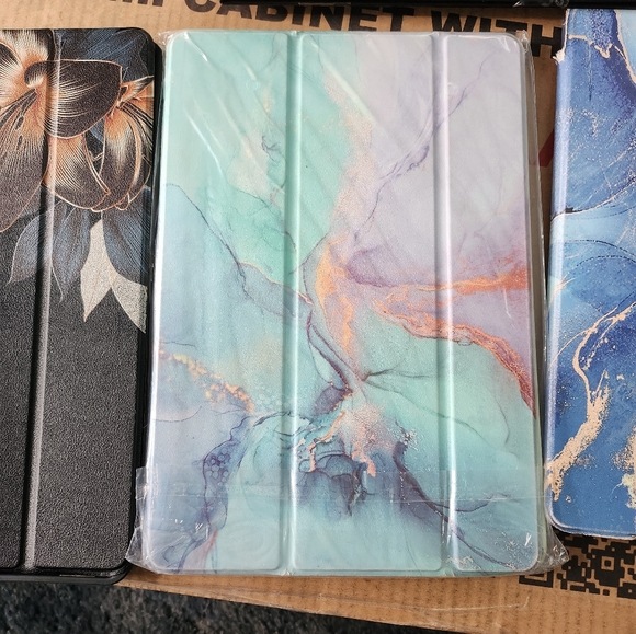 Samsung Galaxy S7 FE Tablet cases - Picture 3 of 10